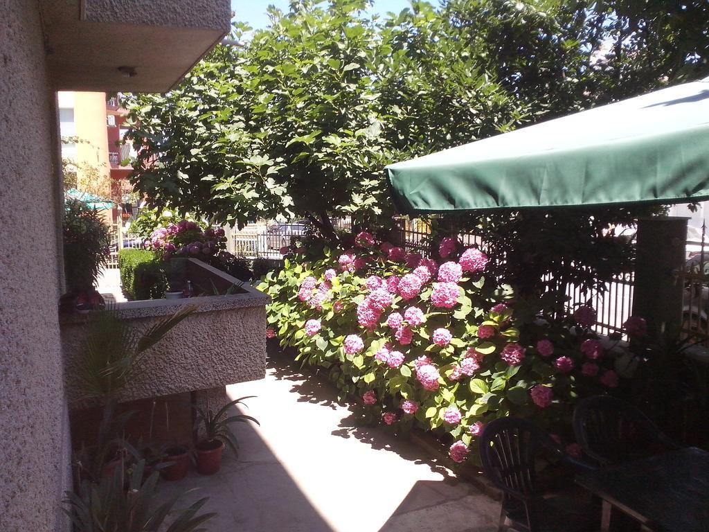 Guest House Krasi Černomorec Exterior foto